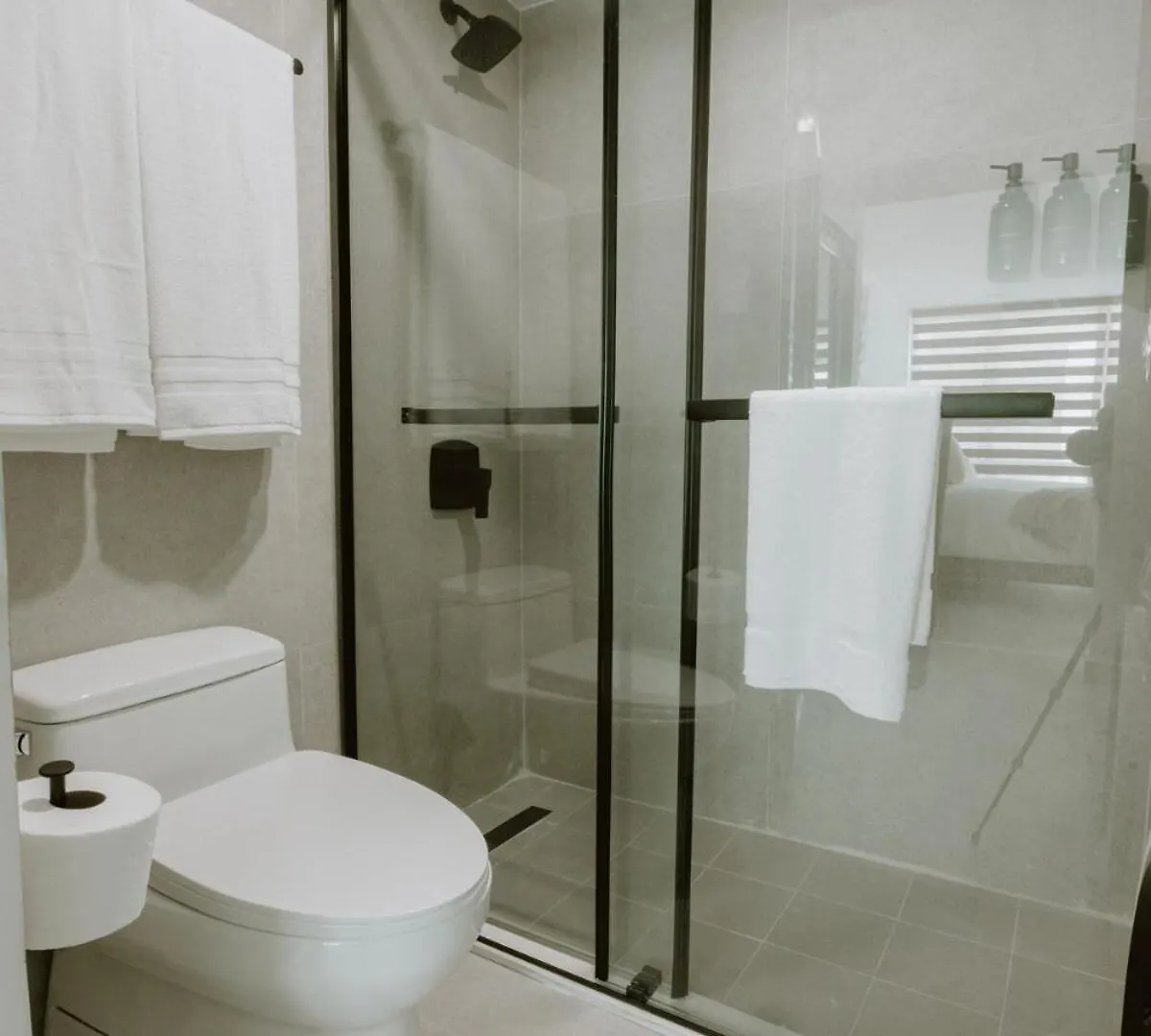 아파트 Isla Verde Beach Luxe 산후안
