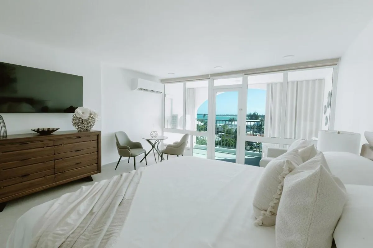 Isla Verde Beach Luxe 산후안 0*,